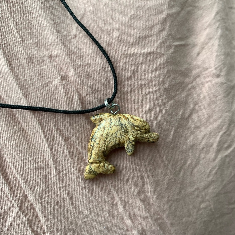 🐬 Stone Dolphin Necklace 🐬